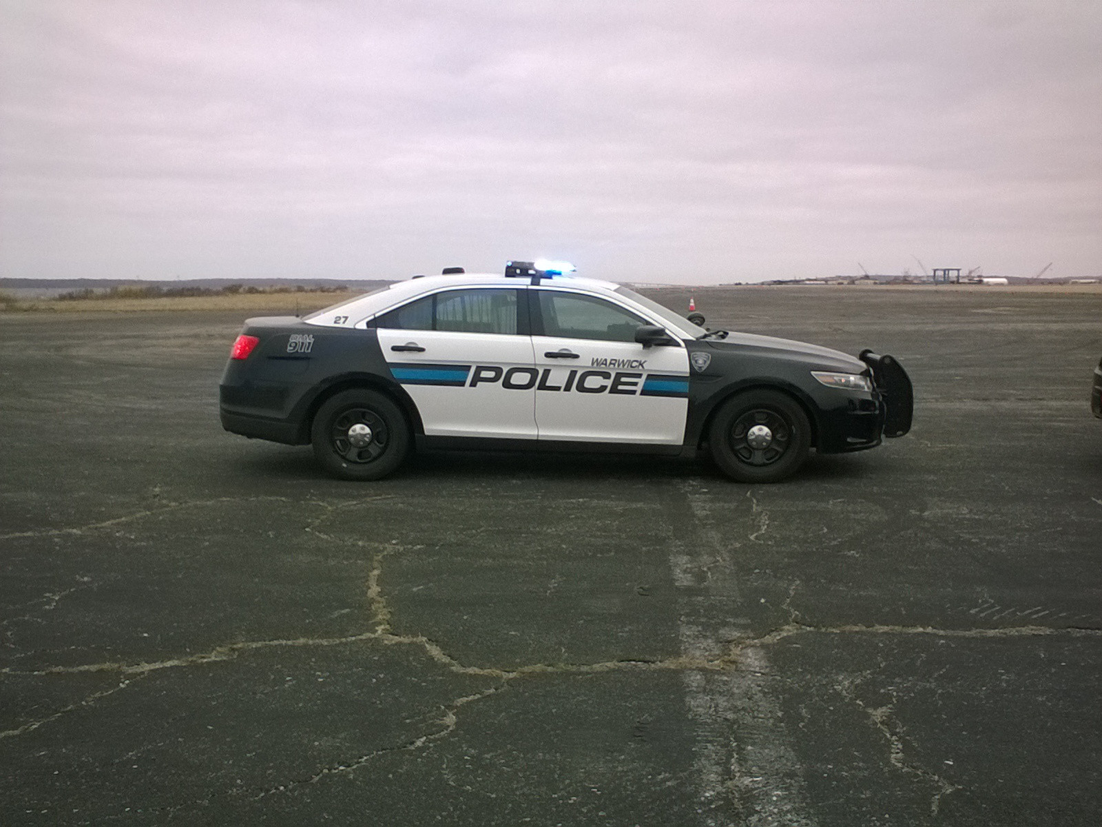 A photo  of Warwick Police
            Cruiser P-27, a 2016 Ford Police Interceptor Sedan             taken by @riemergencyvehicles