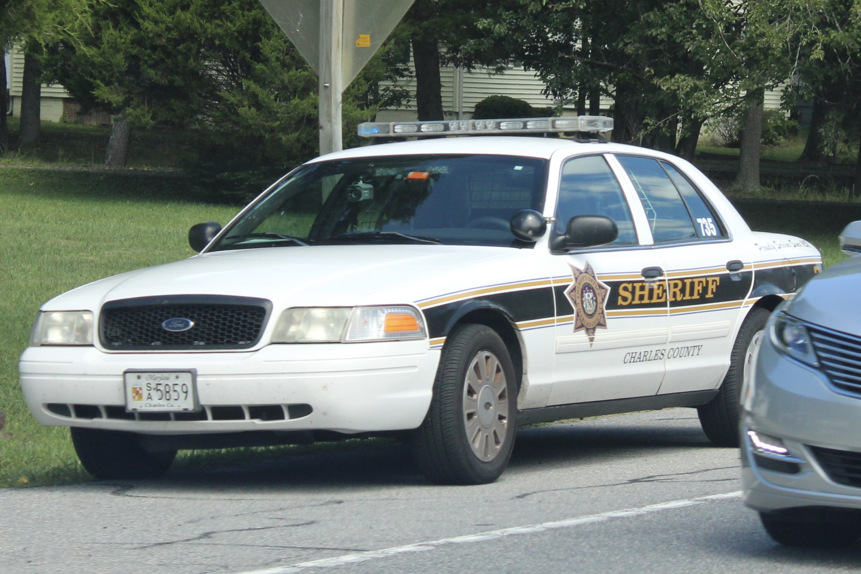 A photo  of Charles County Sheriff
            Cruiser 735, a 2011 Ford Crown Victoria Police Interceptor             taken by @riemergencyvehicles