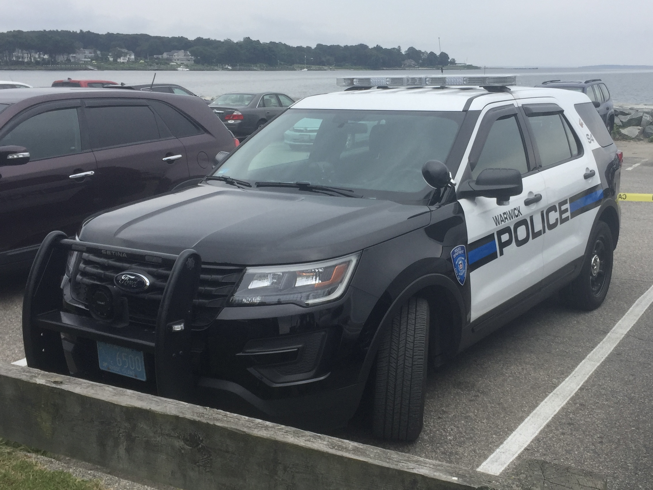 A photo  of Warwick Police
            Supervisor 4, a 2017 Ford Police Interceptor Utility/Setina Push Bumper             taken by @riemergencyvehicles