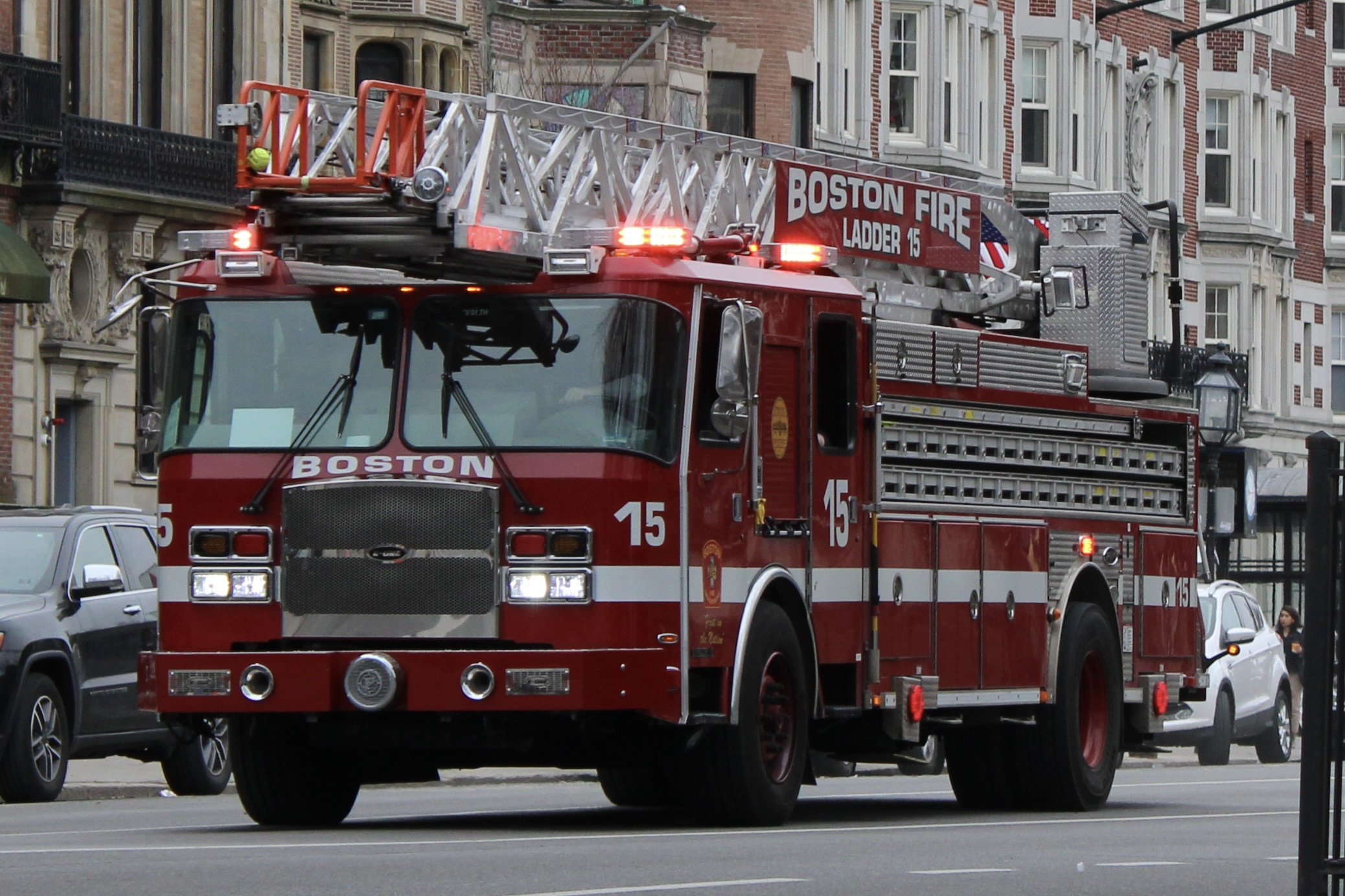 Photo of Ladder 15 - PublicServiceVehicles.com
