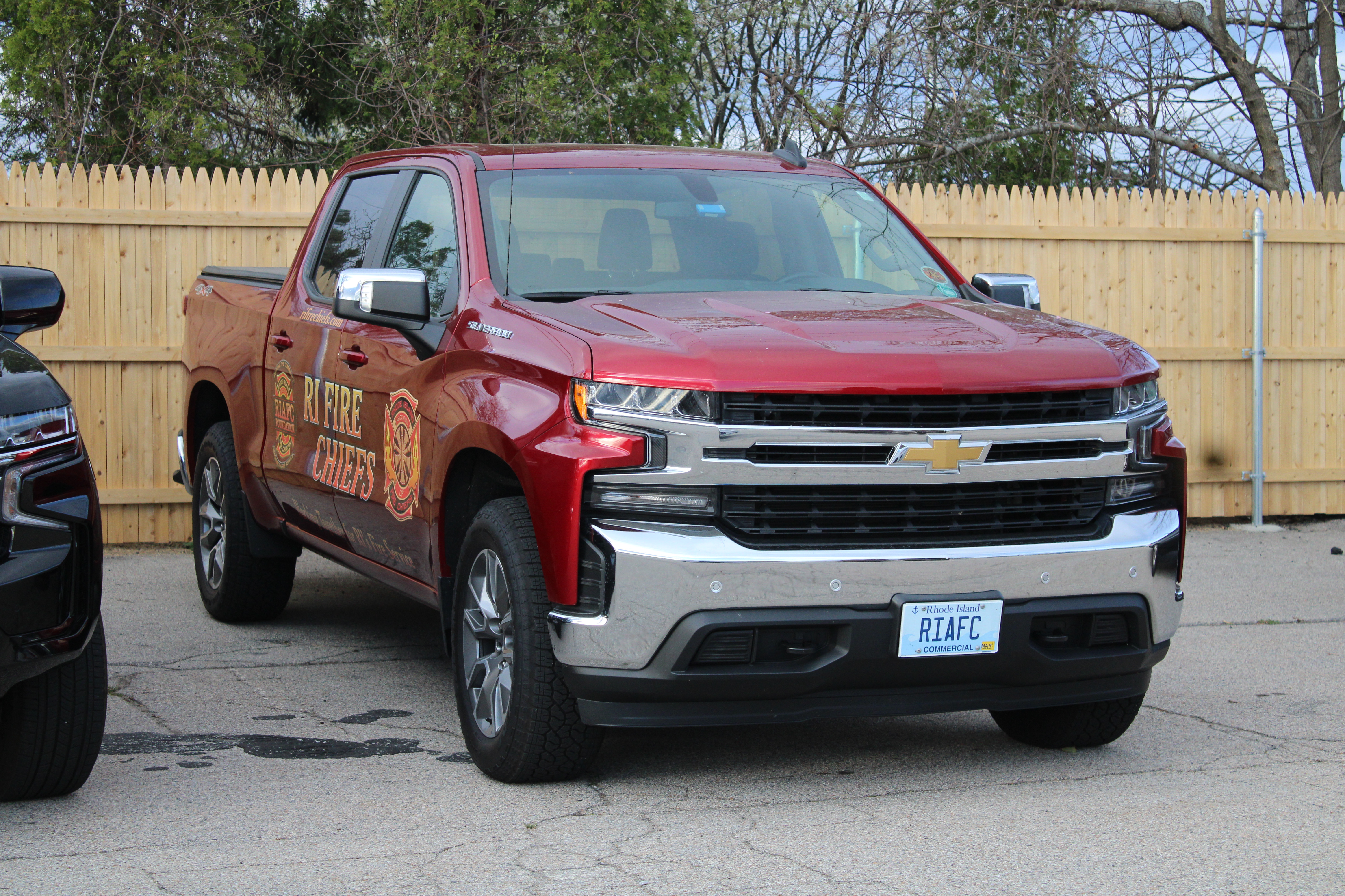 A photo  of Rhode Island Association of Fire Chiefs
            Truck, a 2022 Chevrolet Silverado 1500 Crew Cab             taken by @riemergencyvehicles