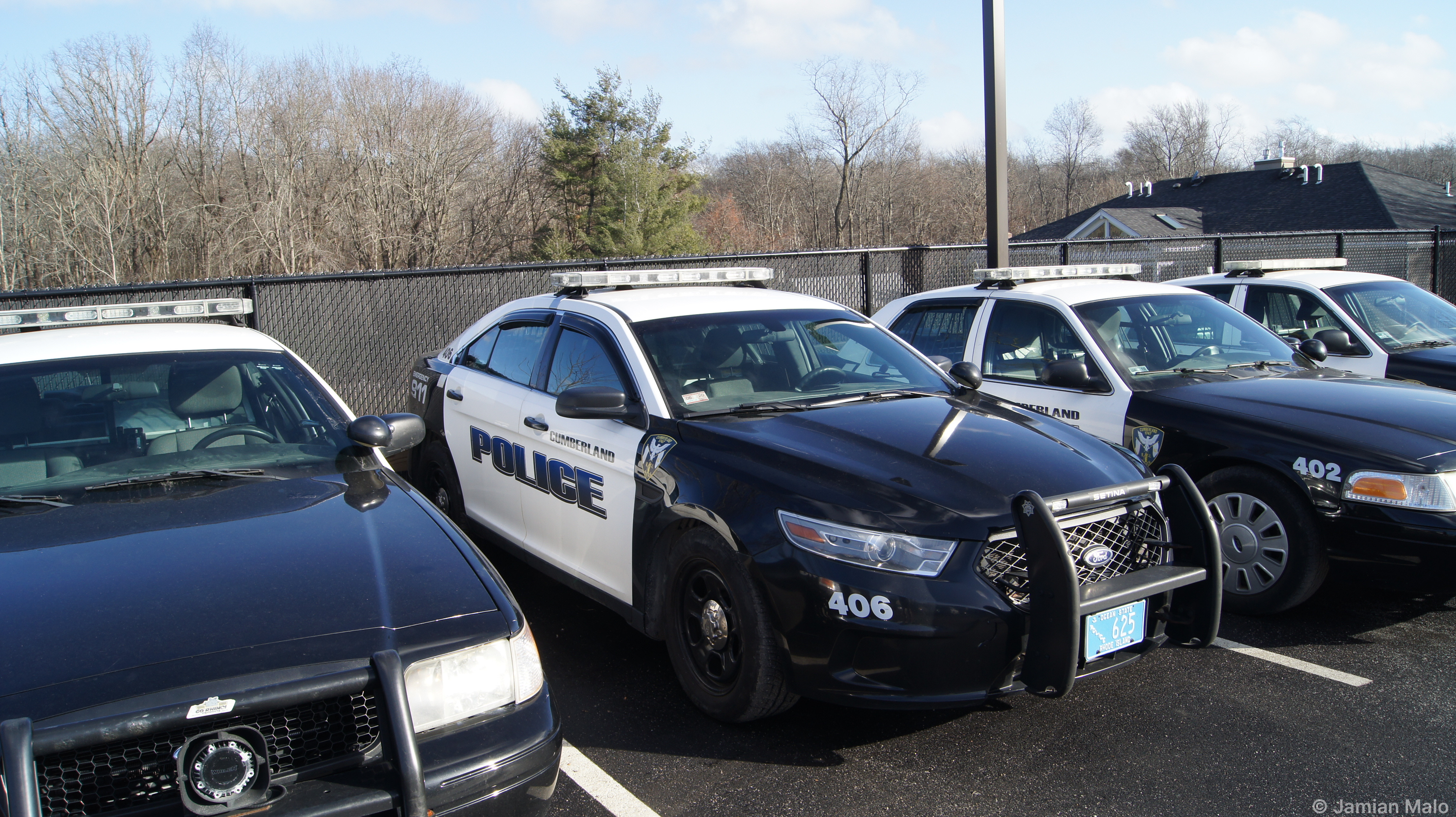 A photo  of Cumberland Police
            Cruiser 406, a 2013-2014 Ford Police Interceptor Sedan             taken by Jamian Malo