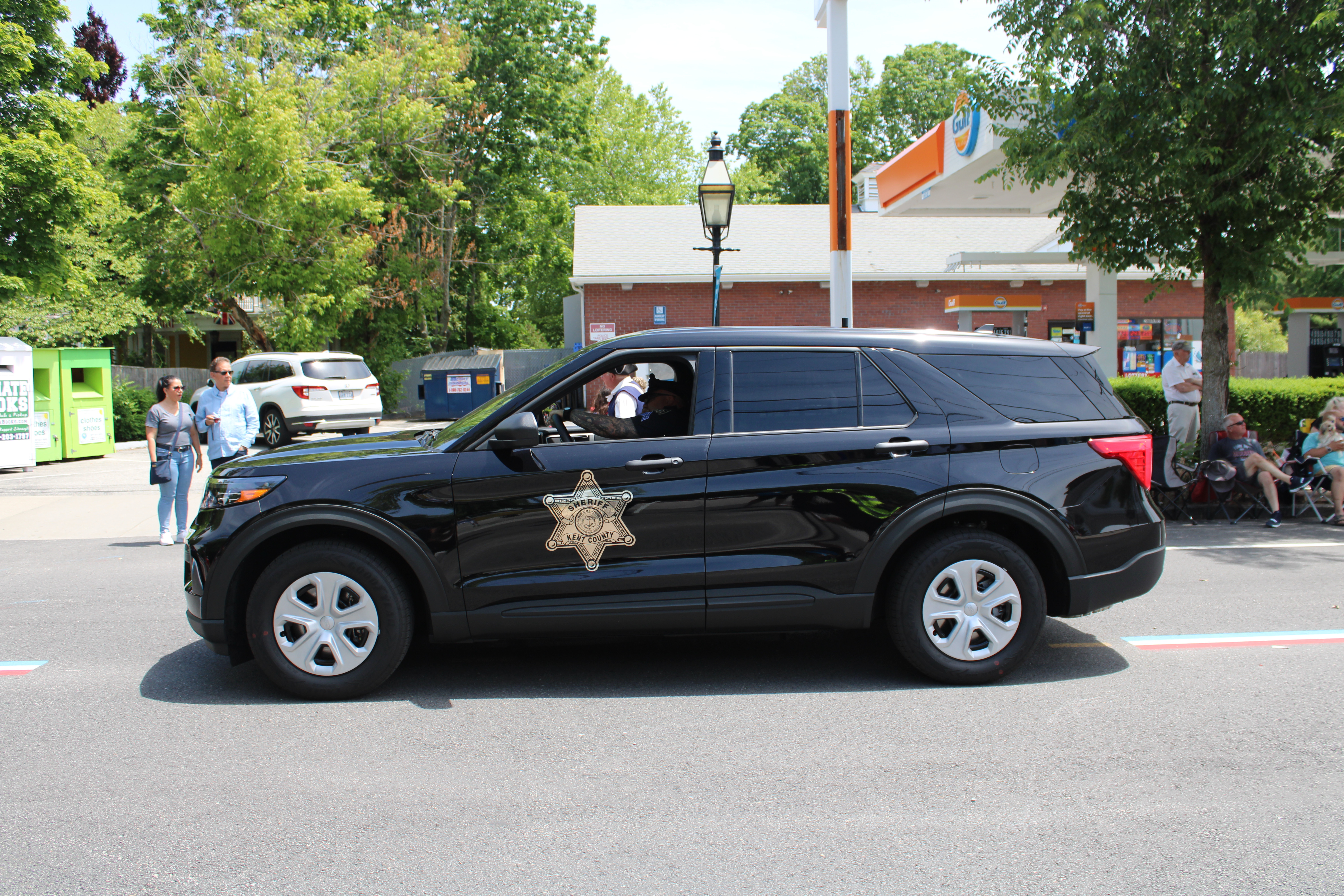 A photo  of Rhode Island Division of Sheriffs
            Unmarked Unit, a 2020 Ford Police Interceptor Utility             taken by @riemergencyvehicles