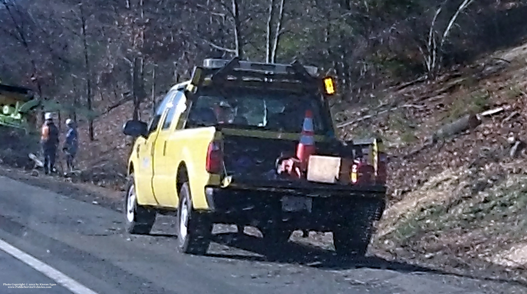 A photo  of Massachusetts Department of Transportation
            Pickup Truck, a 2008-2011 Ford F-250 Crew Cab             taken by Kieran Egan