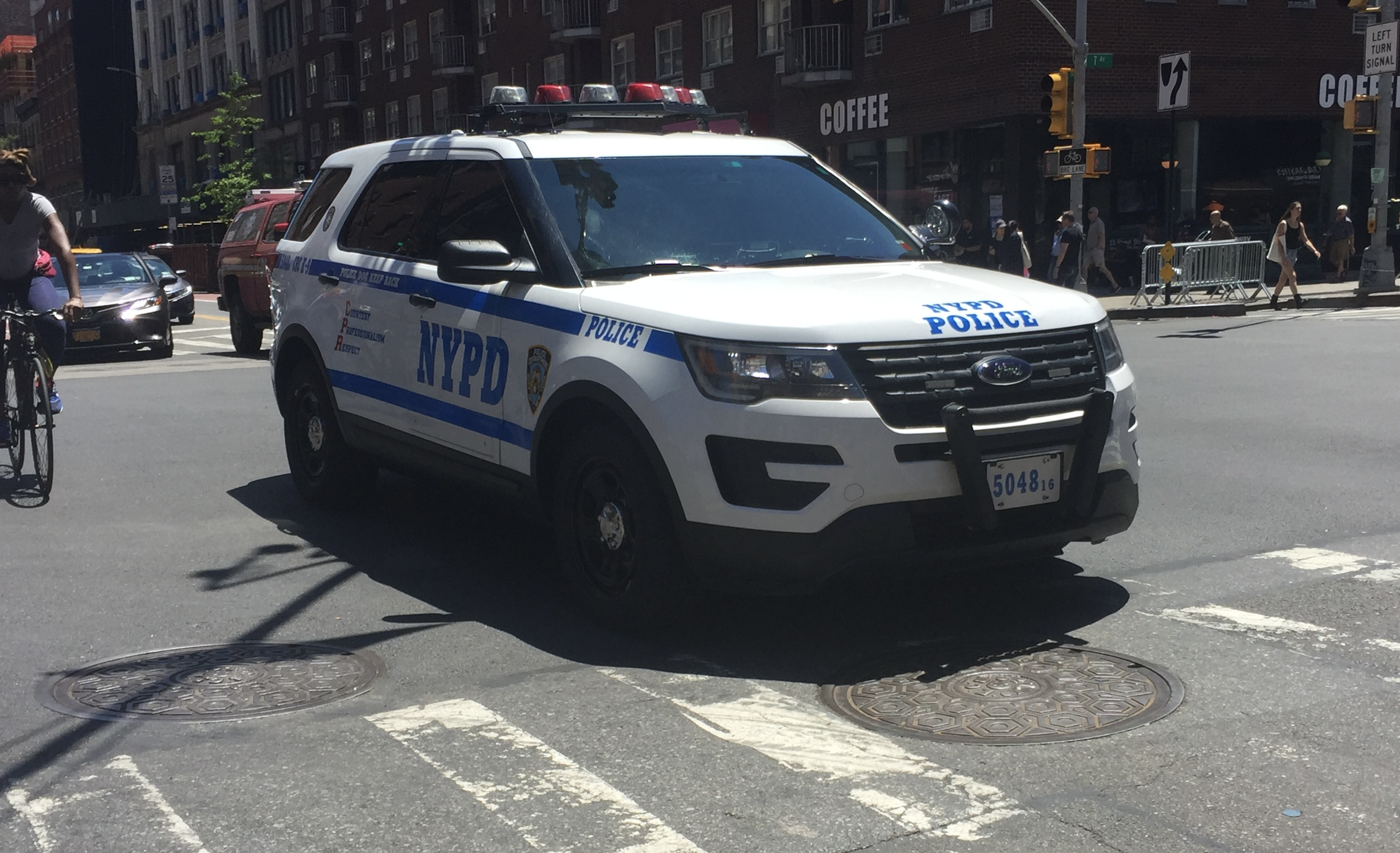 A photo  of New York Police Department
            Cruiser 5048 16, a 2016 Ford Police Interceptor Utility             taken by @riemergencyvehicles