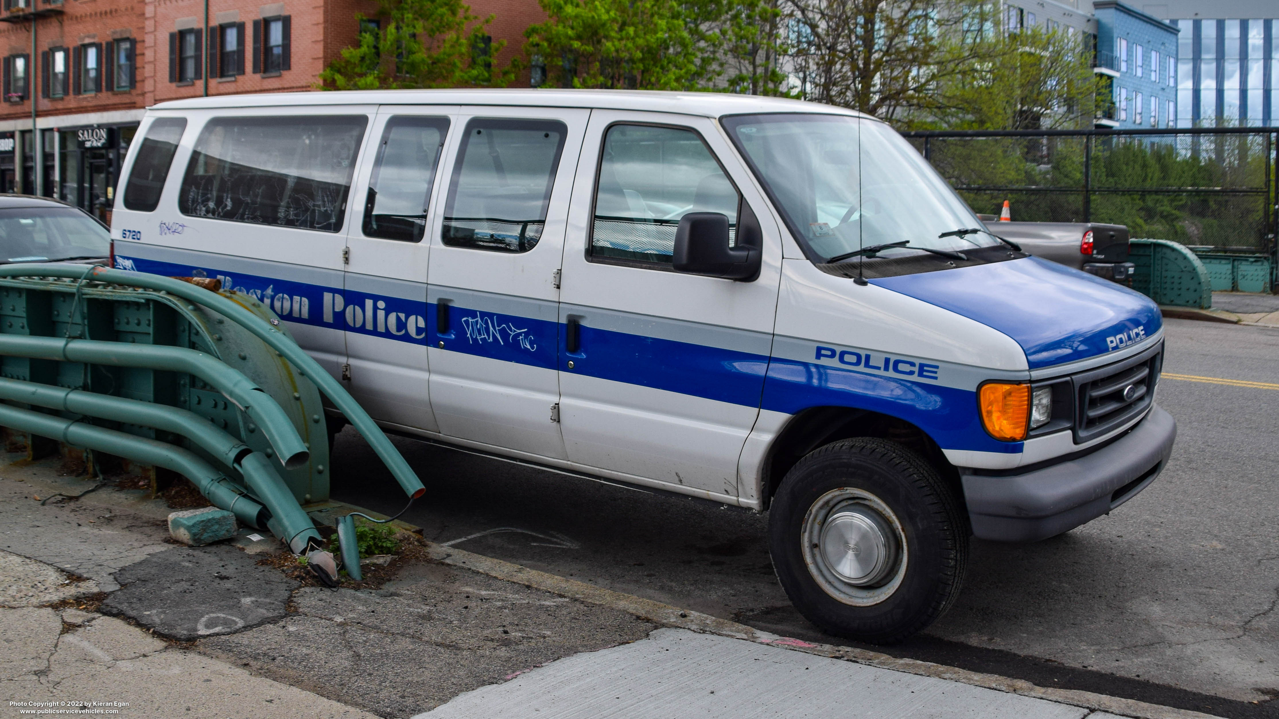 A photo  of Boston Police
            Cruiser 6720, a 2006 Ford Econoline             taken by Kieran Egan