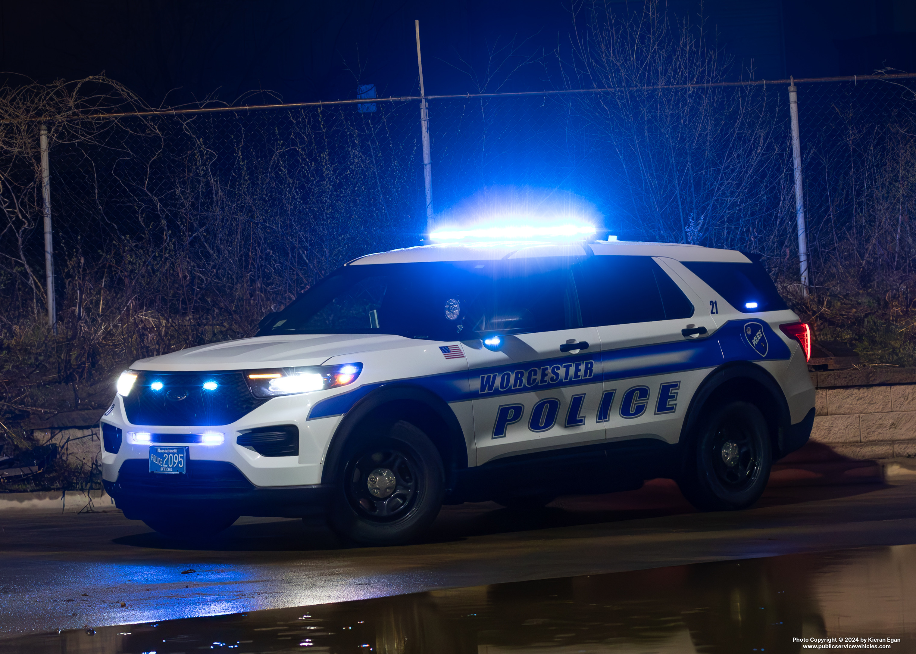 A photo  of Worcester Police
            Cruiser 21, a 2020 Ford Police Interceptor Utility             taken by Kieran Egan