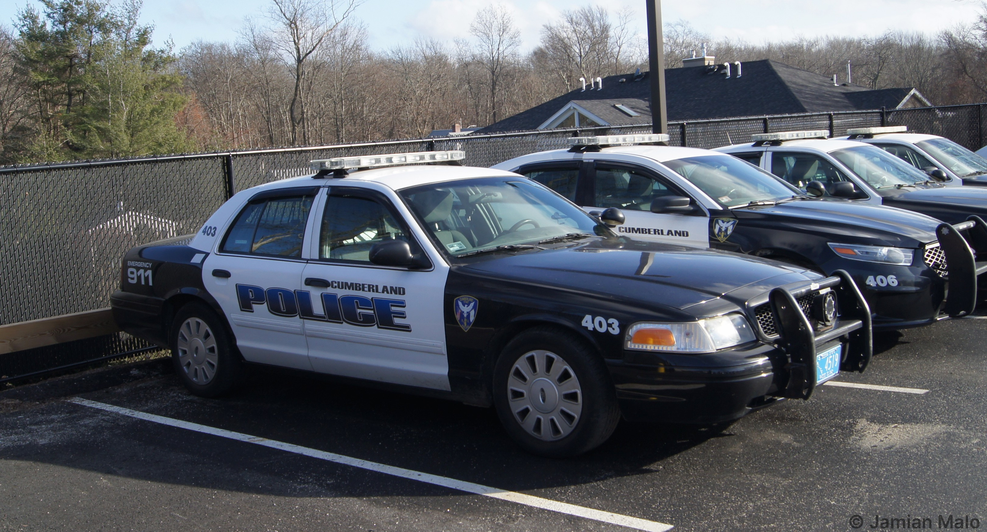 A photo  of Cumberland Police
            Cruiser 403, a 2009-2011 Ford Crown Victoria Police Interceptor             taken by Jamian Malo