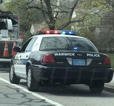 A photo  of Warwick Police
            Cruiser R-70, a 2009-2011 Ford Crown Victoria Police Interceptor             taken by @riemergencyvehicles