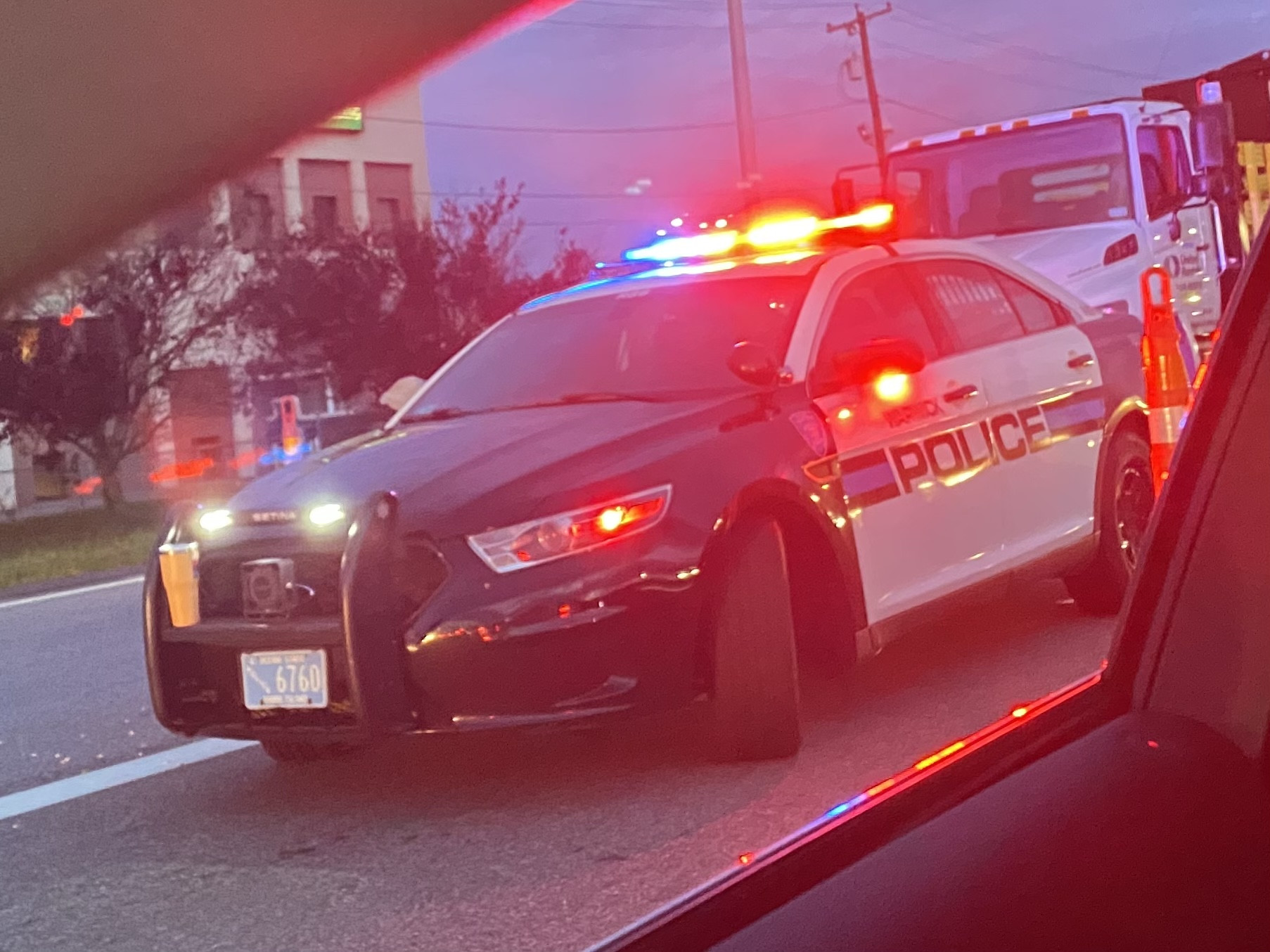 A photo  of Warwick Police
            Cruiser R-86, a 2015 Ford Police Interceptor Sedan             taken by @riemergencyvehicles