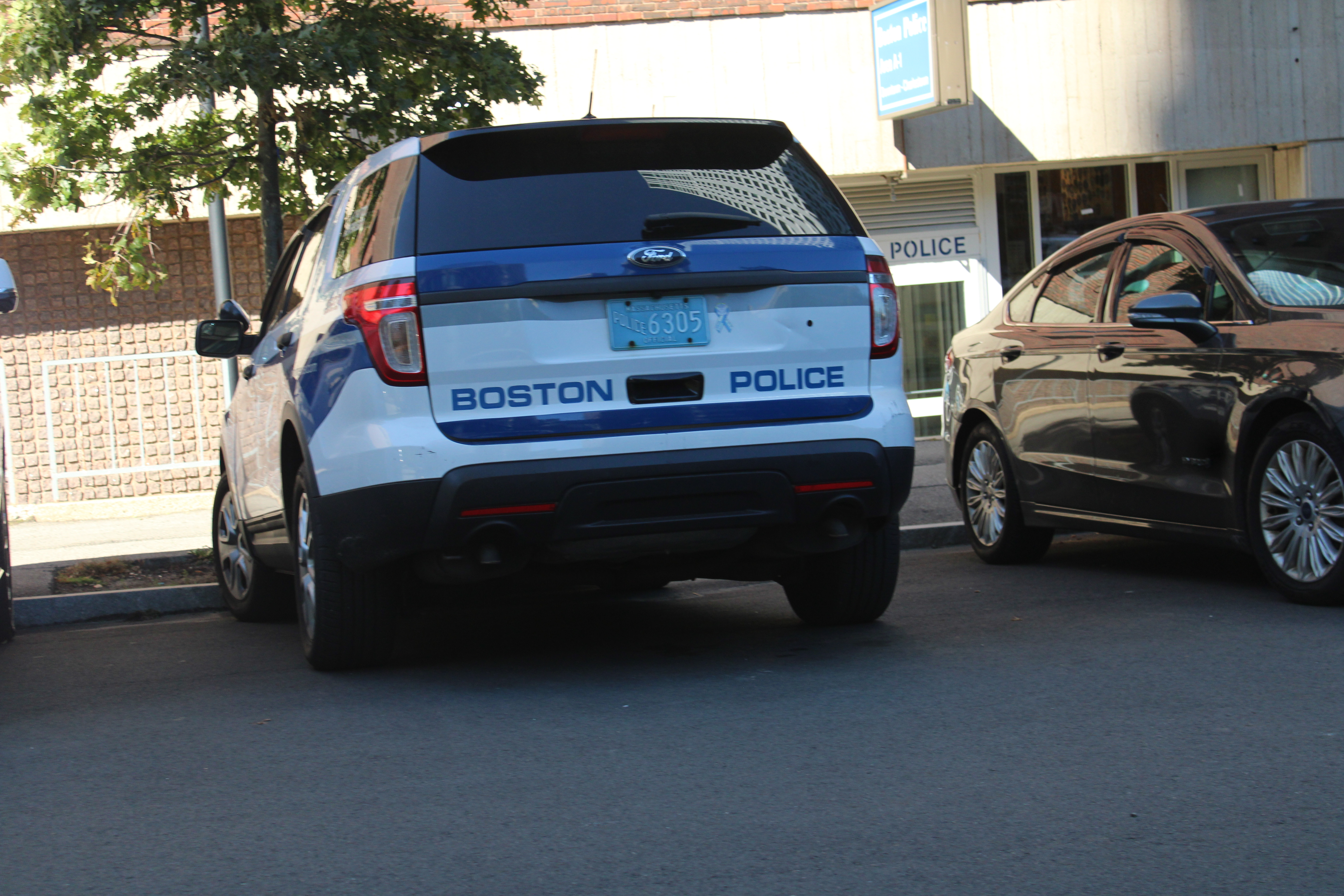 A photo  of Boston Police
            Cruiser 3523, a 2013 Ford Police Interceptor Utility             taken by @riemergencyvehicles