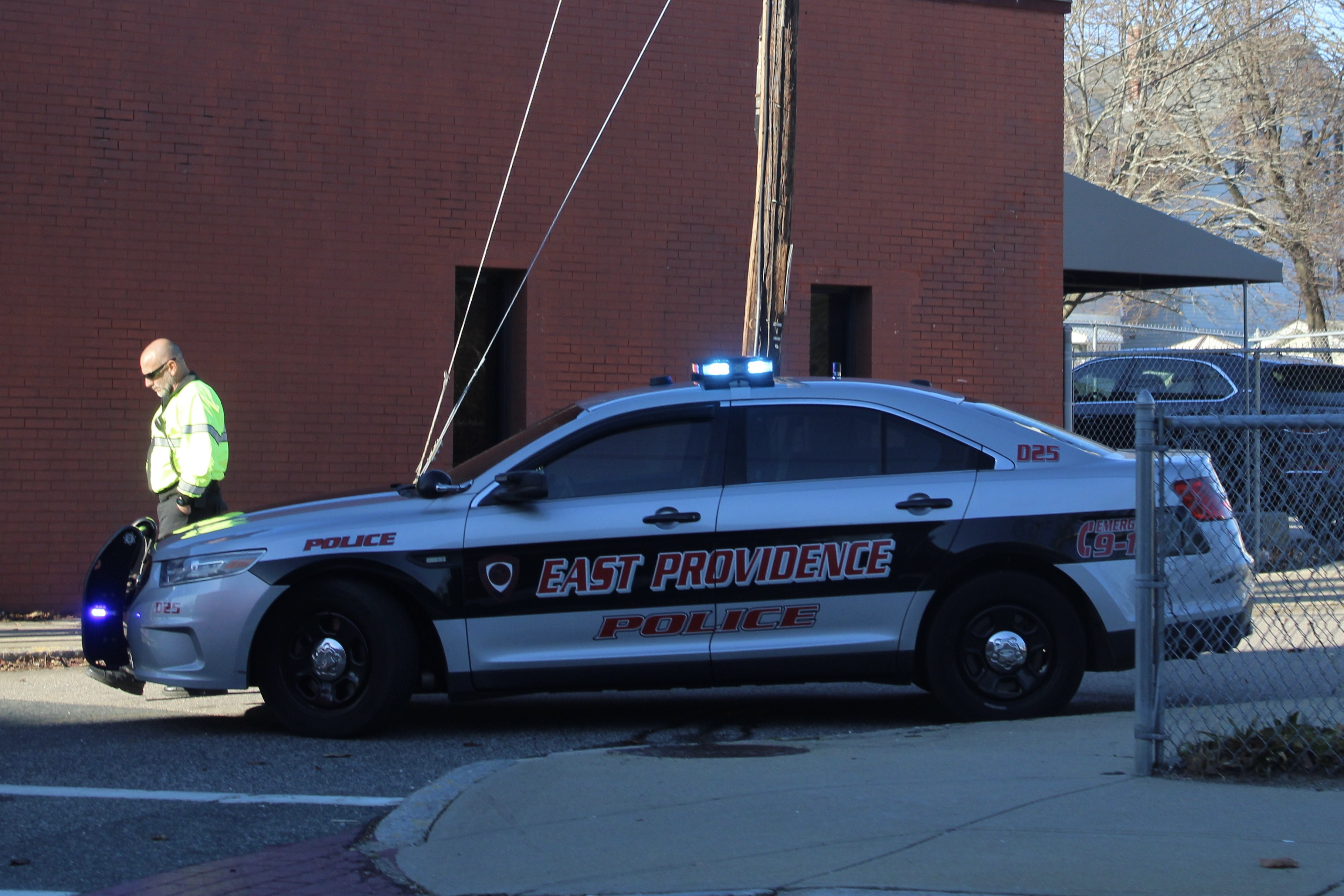 A photo  of East Providence Police
            Car 25, a 2013 Ford Police Interceptor Sedan             taken by @riemergencyvehicles