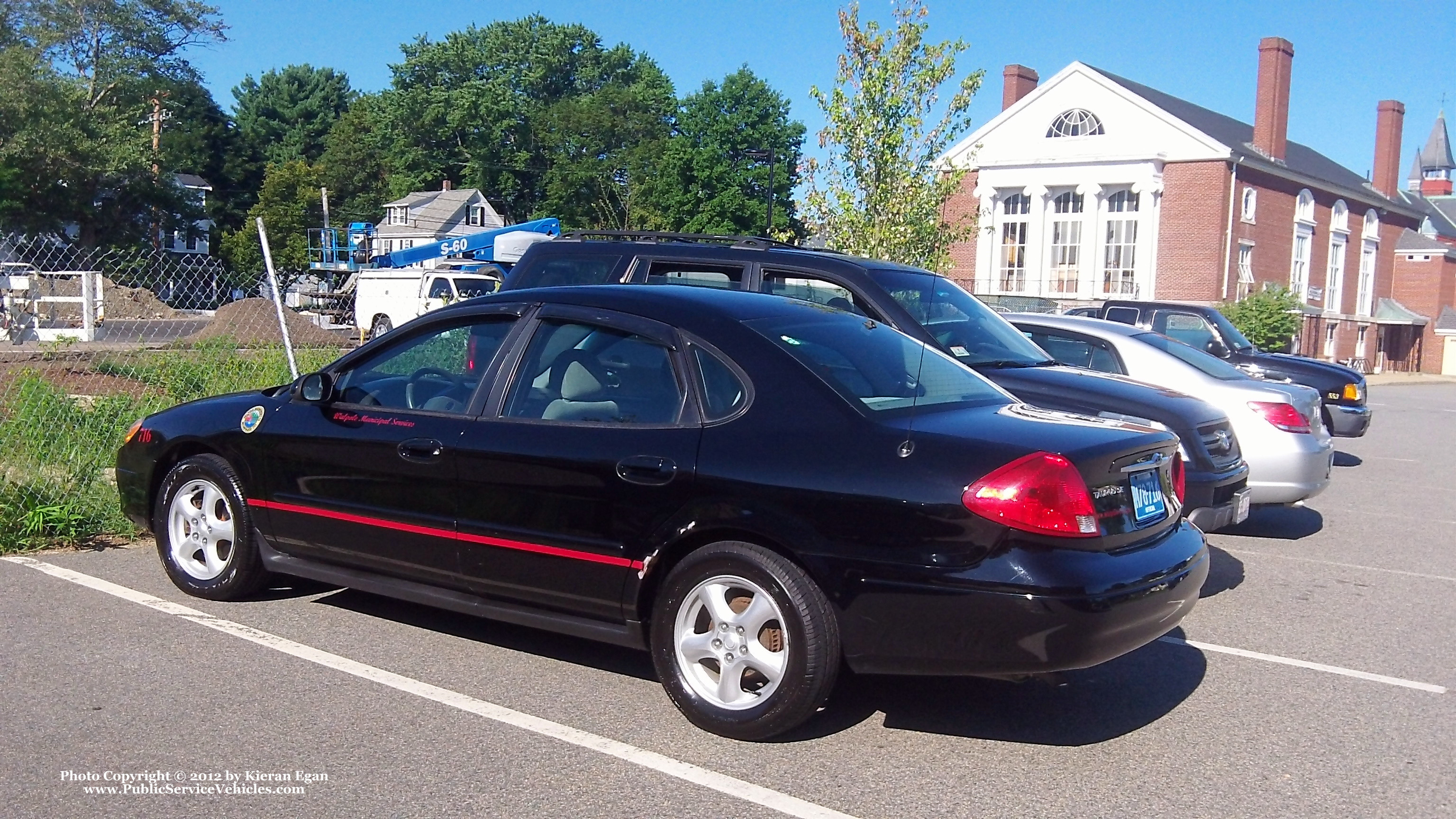 A photo  of Walpole Municipal Vehicles
            Car 716, a 2001-2007 Ford Taurus             taken by Kieran Egan