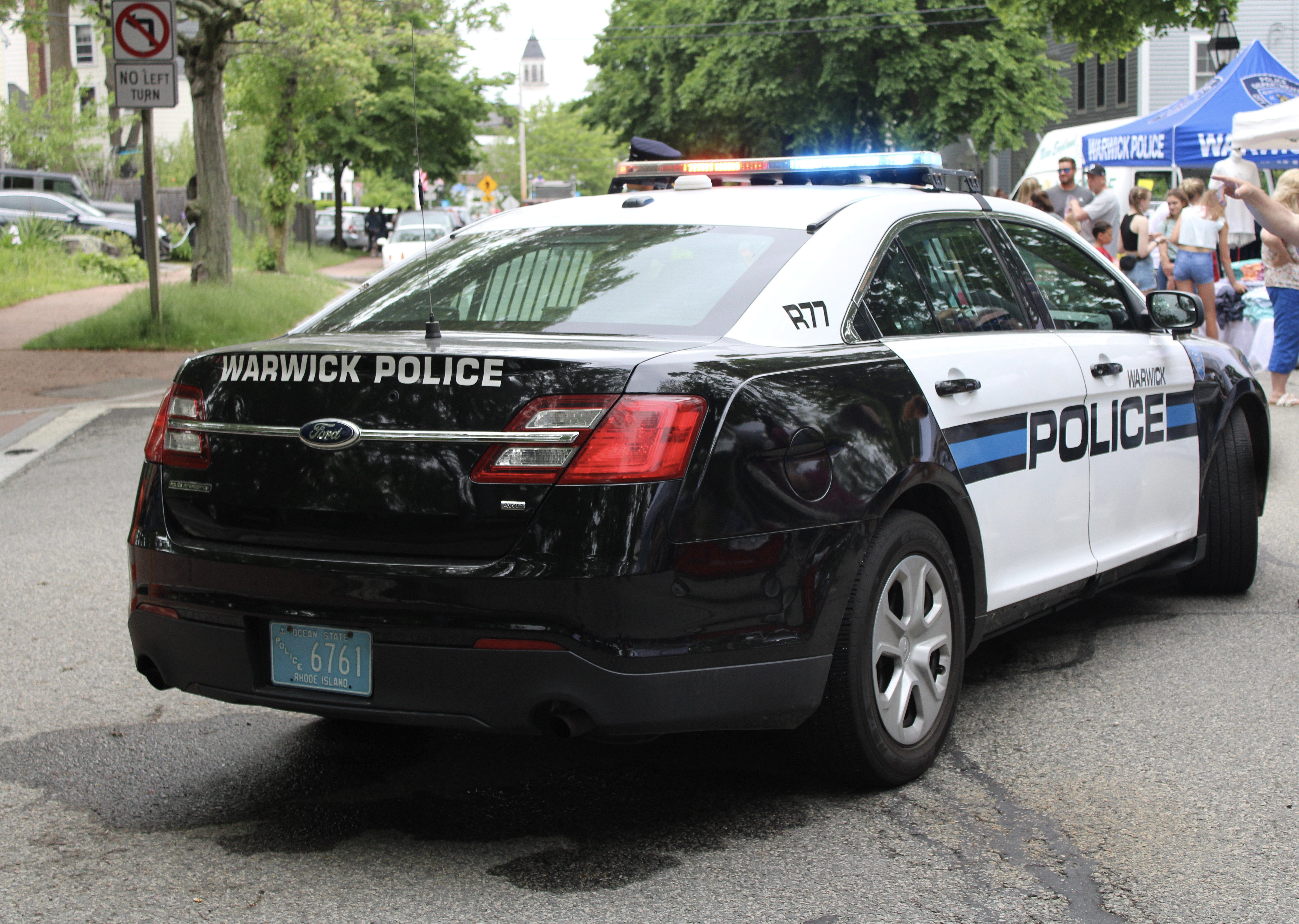 A photo  of Warwick Police
            Cruiser R-77, a 2015 Ford Police Interceptor Sedan             taken by @riemergencyvehicles