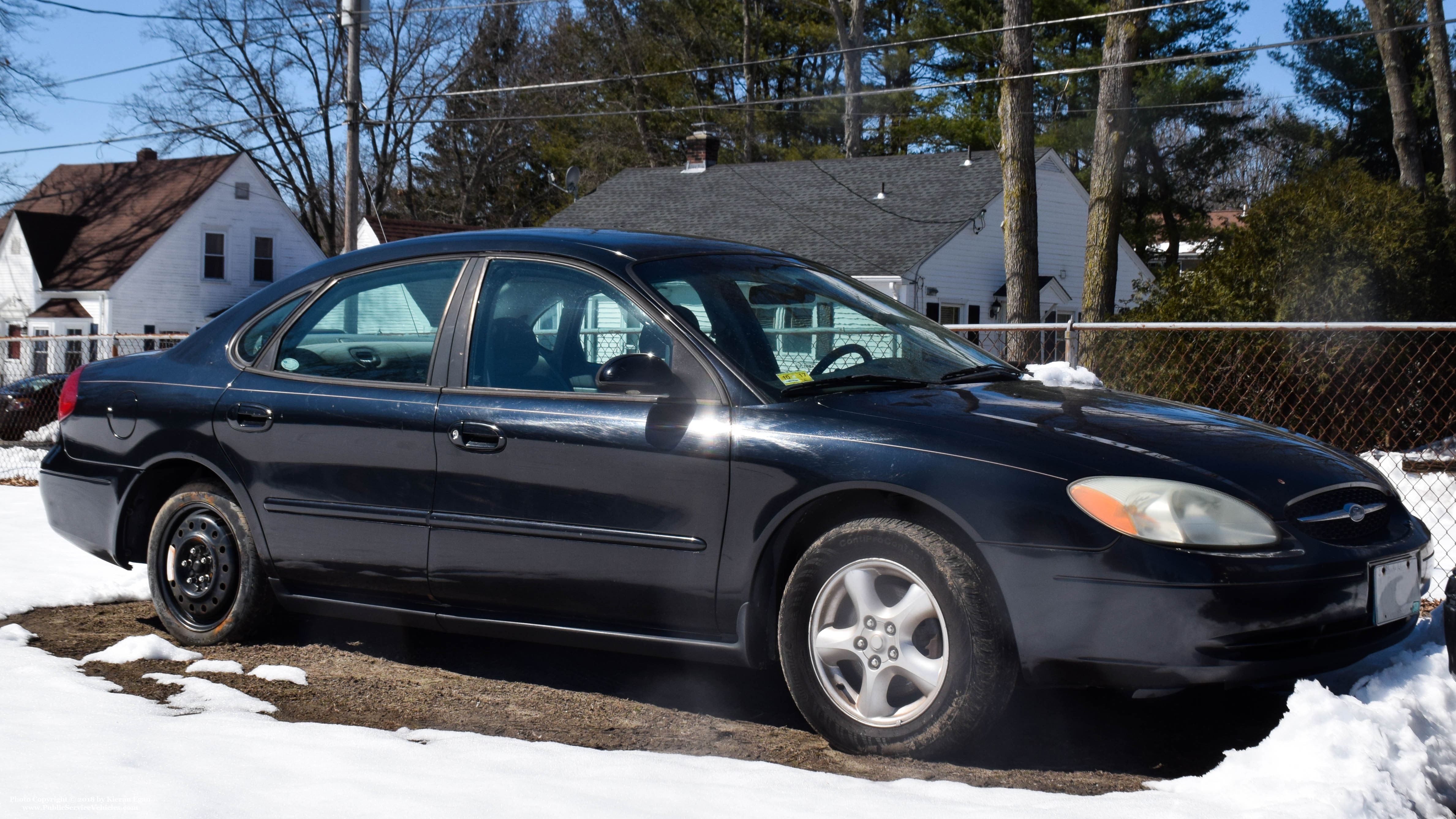 A photo  of Cumberland Police
            Unmarked Unit, a 2000-2003 Ford Taurus             taken by Kieran Egan