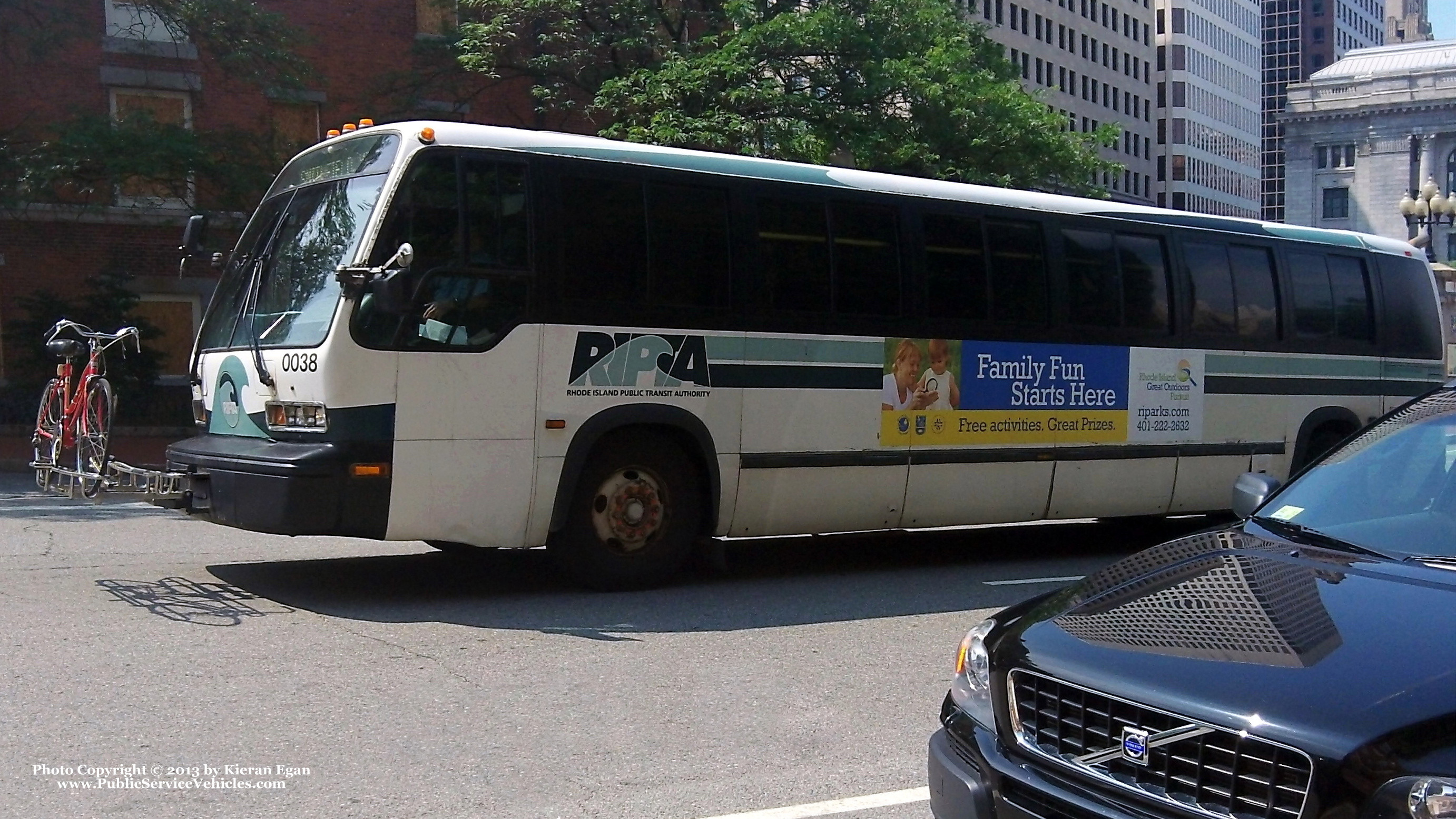 A photo  of Rhode Island Public Transit Authority
            Bus 0038, a 2000 Nova Bus RTS T82VN             taken by Kieran Egan